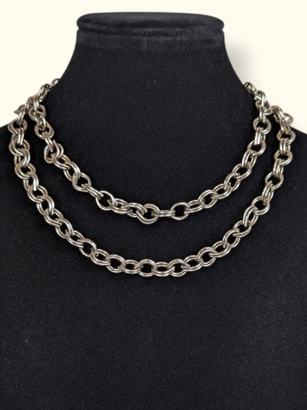 (2/$20) V. Doubled Tear Link Distressed Chain Necklace - Picture 2 of 5